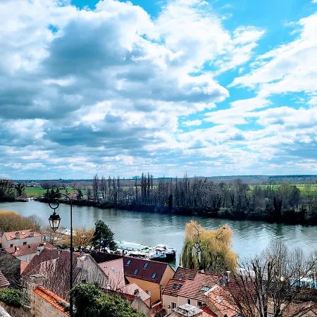 Apartment Cosy Proche Paris La Defense Conflans-Sainte-Honorine